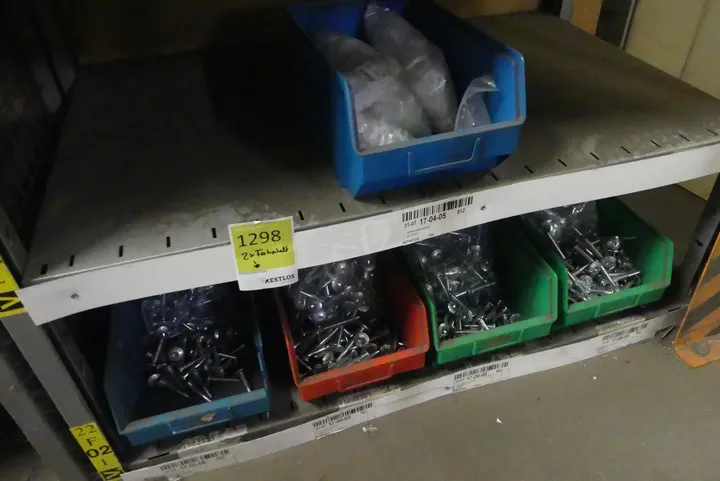 Konvolut Befestigung & Verbindungstechnik, Zubehör, divers Umfang: 2x Fachinhalt